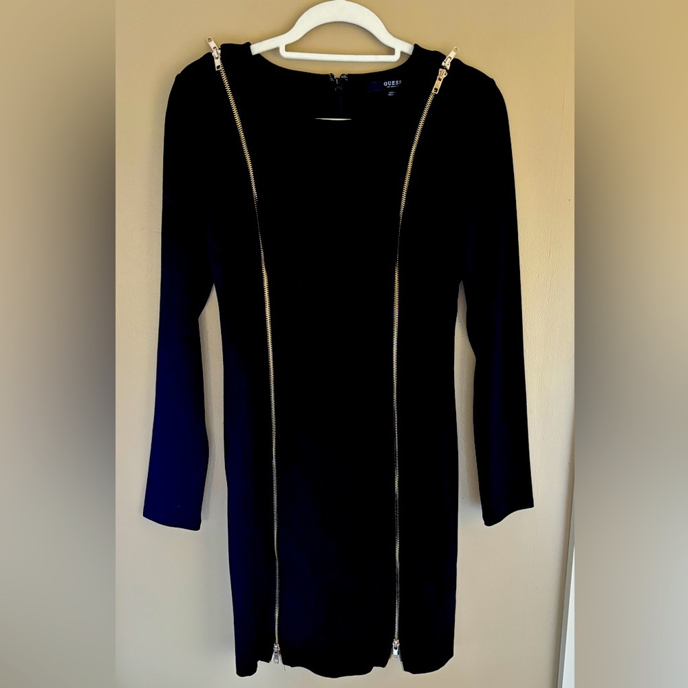 GUESS - little black dress. . Body contour, Size M
